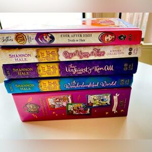 Lot of 7 Ever After High books various titles excellent condition